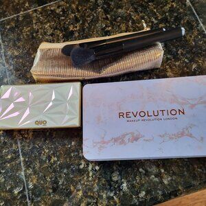 New Cosmetic bundle - Quo and Revolution with Brushes